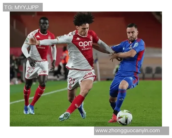 摩纳哥主场大胜斯特拉斯堡,法甲球队士气大振 摩纳哥主场大胜斯特拉斯堡,法甲球队士气大振